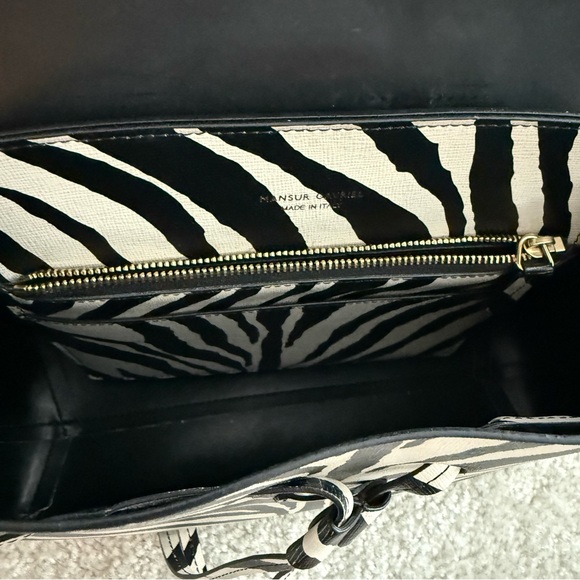 Mansur Gavriel Structured Leather Lady Bag Zebra
Shoulder Crossbody Satchel - Picture 6 of 12